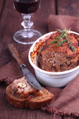 meat baked with wine