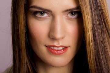 Obraz premium Closeup portrait of the pretty young woman