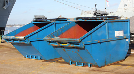 Industrial waste skips for the recycling of waste