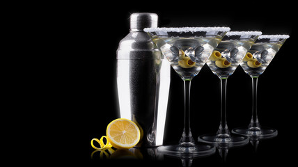 Cocktail martini on a black