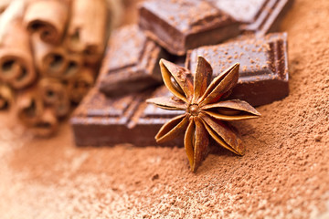 Chopped chocolate with cocoa