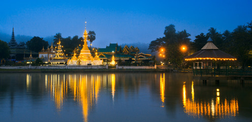 Fototapeta na wymiar Wat Jong Klang w Mae Hong Son prowincji Tajlandii
