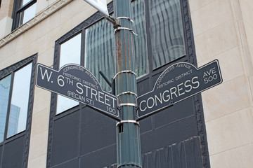 Sign for West 6th Street and Congress Avenue in Austin, Texas - obrazy, fototapety, plakaty