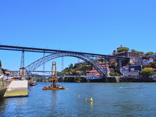 Fototapeta na wymiar Douro River in Porto