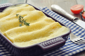 Cannelloni with ricotta and spinach