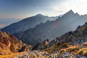 Fotobehang Zonsondergang in de bergen in Hoge Tatra, Slowakije © TTstudio
