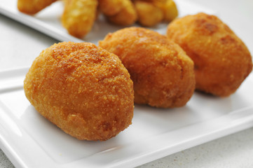 croquetas, spanish croquettes