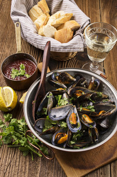 Muscheln in Tomatensauce