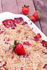 strawberry crumble