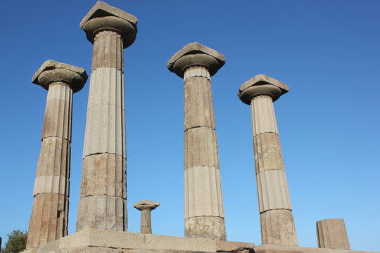 Assos Athena Mabedi