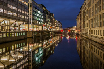 Hamburg Alsterfleet in der Nacht
