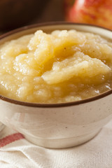 Healthy Organic Applesauce with Cinnamon