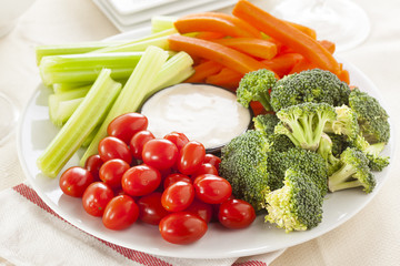 Organic Raw Vegetables with Ranch Dip