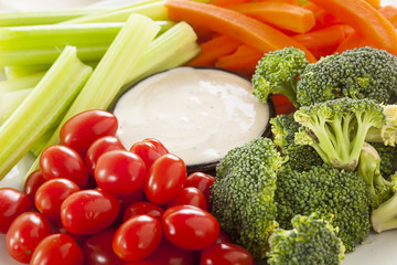Organic Raw Vegetables with Ranch Dip