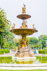 Fototapeta na wymiar Fountains in the park
