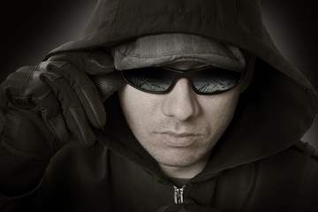 Bank Robber in Glasses