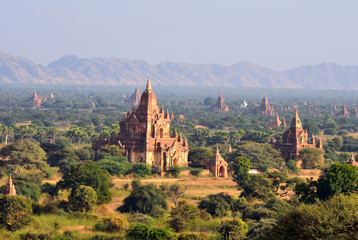 Fototapeta na wymiar Buddhist Pagodas in Bagan,Myanmar
