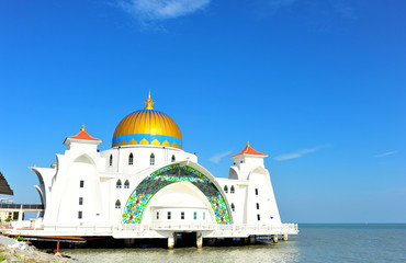 Mosque beside the sea in Melaka, Malaysia - 61654427