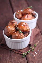 baked potatoes with sea salt and thyme