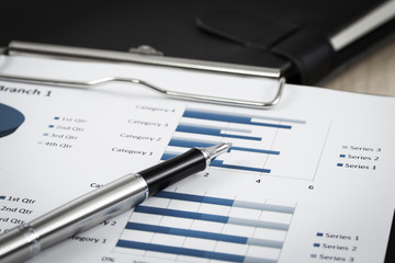 Showing business and financial report