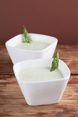 Asparagus cream soup