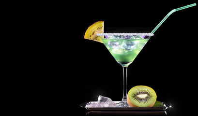 Cocktail Smoothie, with slices of kiwi on a black