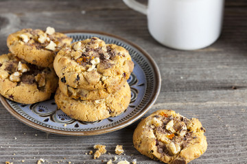 Selbstgebackene Walnuss Chillie Cookies