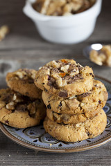 Nahaufnahme Walnuss Chillie Cookies auf einem Teller