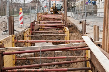 Kanalarbeiten - Strassenbau - Baugrubensicherung