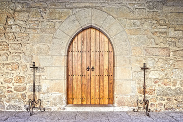 Ancient castle door at the Palace of the Dukes of Braganza, Guim - 61690444
