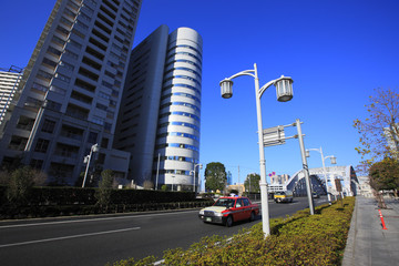 Obraz premium View from Harumi Street to Kachidoki Bridge