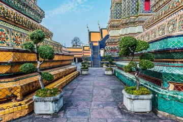Rolgordijnen temple interior Wat Pho temple bangkok thailand © snaptitude