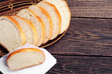 Slices white bread