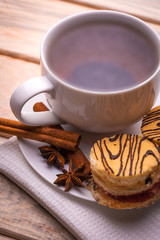 Obraz na płótnie Canvas morning breakfast. tea and fresh pastries