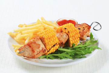 Turkey and sweetcorn skewer with French fries