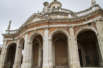 Fototapeta na wymiar Main gate.Church San Antonio. Palace of Aranjuez, Madrid, Spain