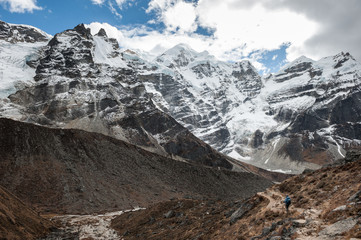 Fototapeta na wymiar Trekkers hiking in the Everest region, Nepal