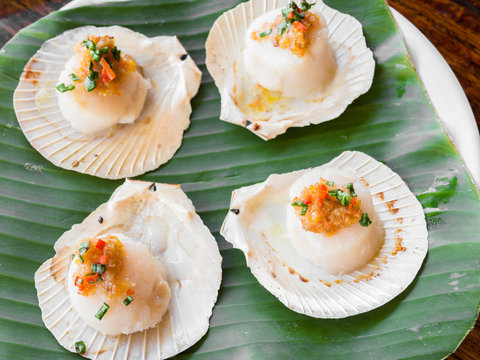 scallops butter and garlic sauce