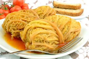 gołąbki w sosie pomidorowym