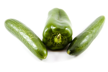 Frische Grüne Paprika mit Salatgurken