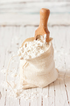 Flour.
