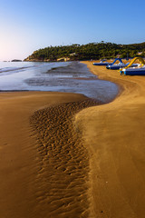 Costa del Gargano: bassa marea.-Vieste (Puglia) ITALIA-