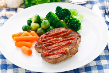 Steak with vegetables