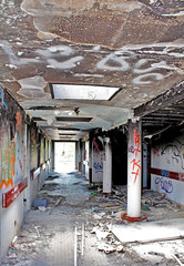 intérieur de bâtiment sinistré