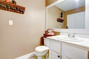 Decorated simple bathroom