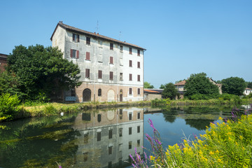 Certosa di Pavia, old house