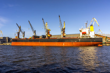 Cargo ship unloading
