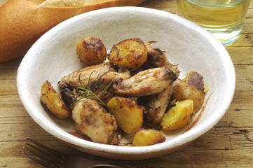 Pollo y patatas Pollo e patate Chicken and potatoes 鸡肉和土豆