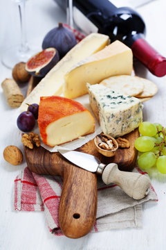 Wine and cheese plate