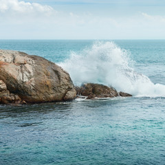 Naklejka premium Rock in the ocean